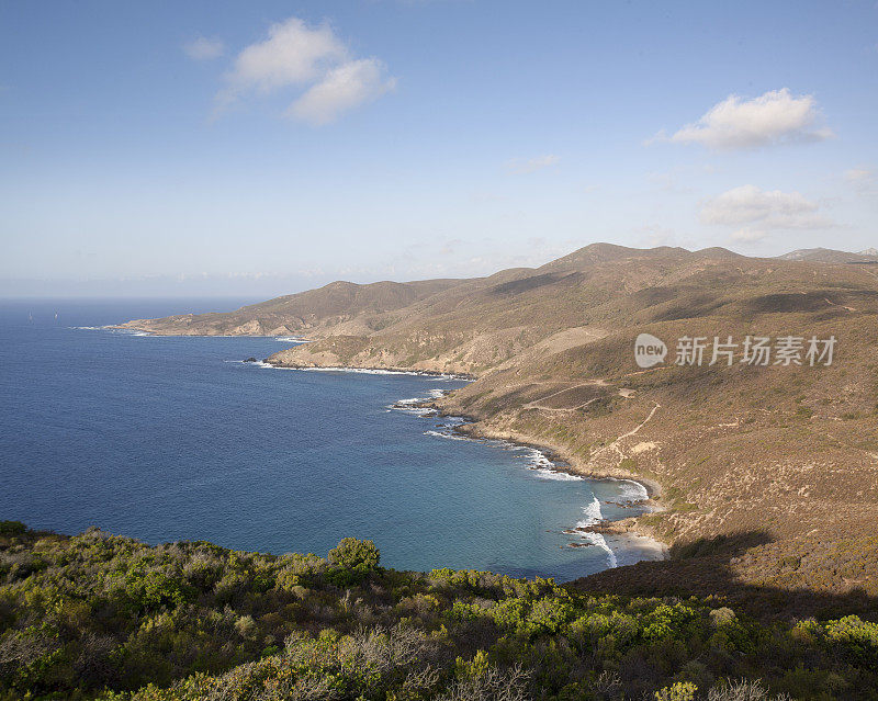 Cap Corso海湾全景。法国科西嘉岛。